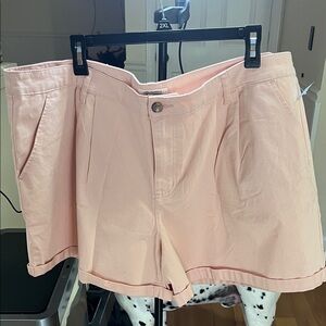 Candace Cameron Bure Light Pink Pleated Cotton Shorts